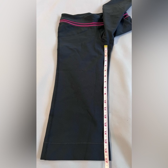 Nike Size XS Womens‎ Black Athletic DriFit Performance Sport Capri Leggings - Picture 9 of 12